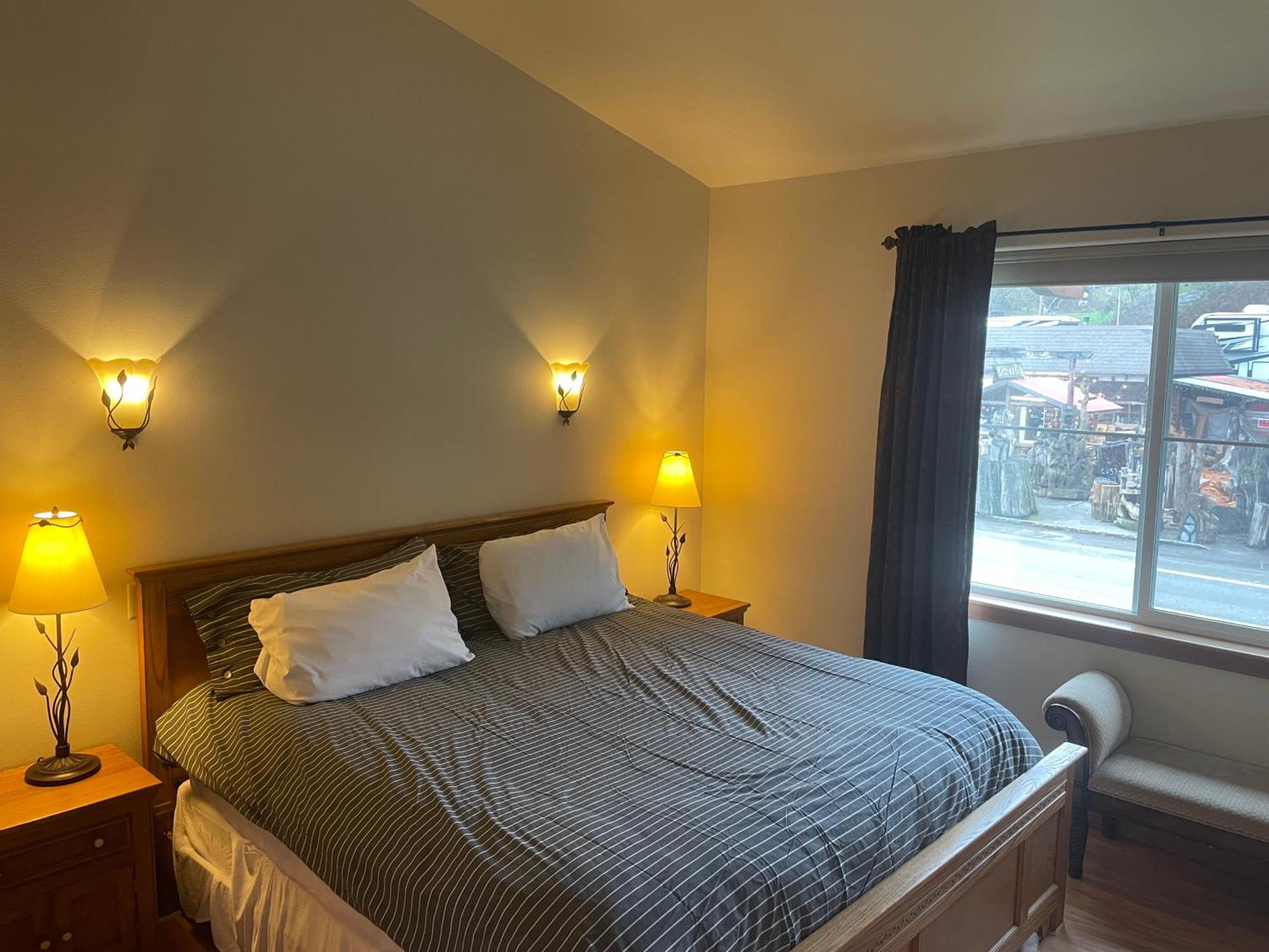 Oceanfront Allyn Apartment Εξωτερικό φωτογραφία