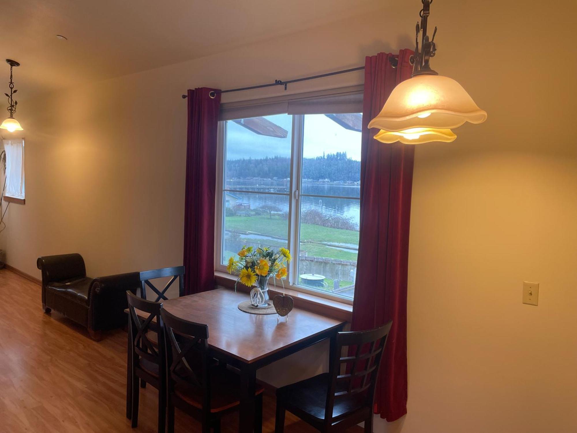 Oceanfront Allyn Apartment Εξωτερικό φωτογραφία